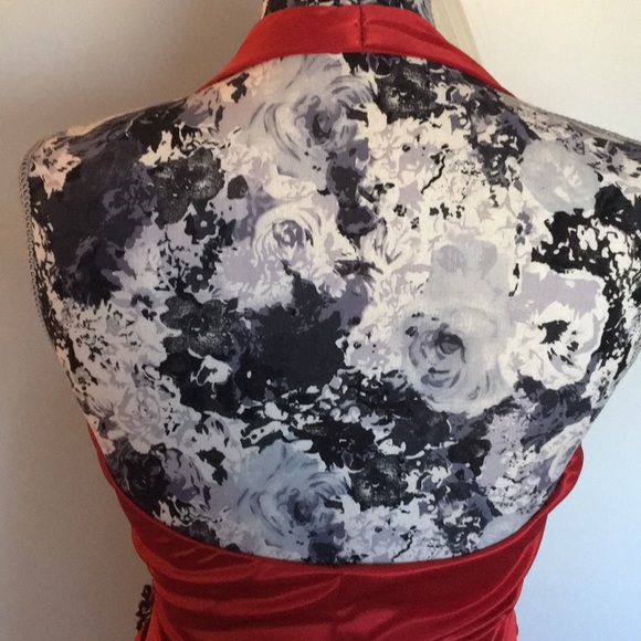 Dress - Picture 3 of 8